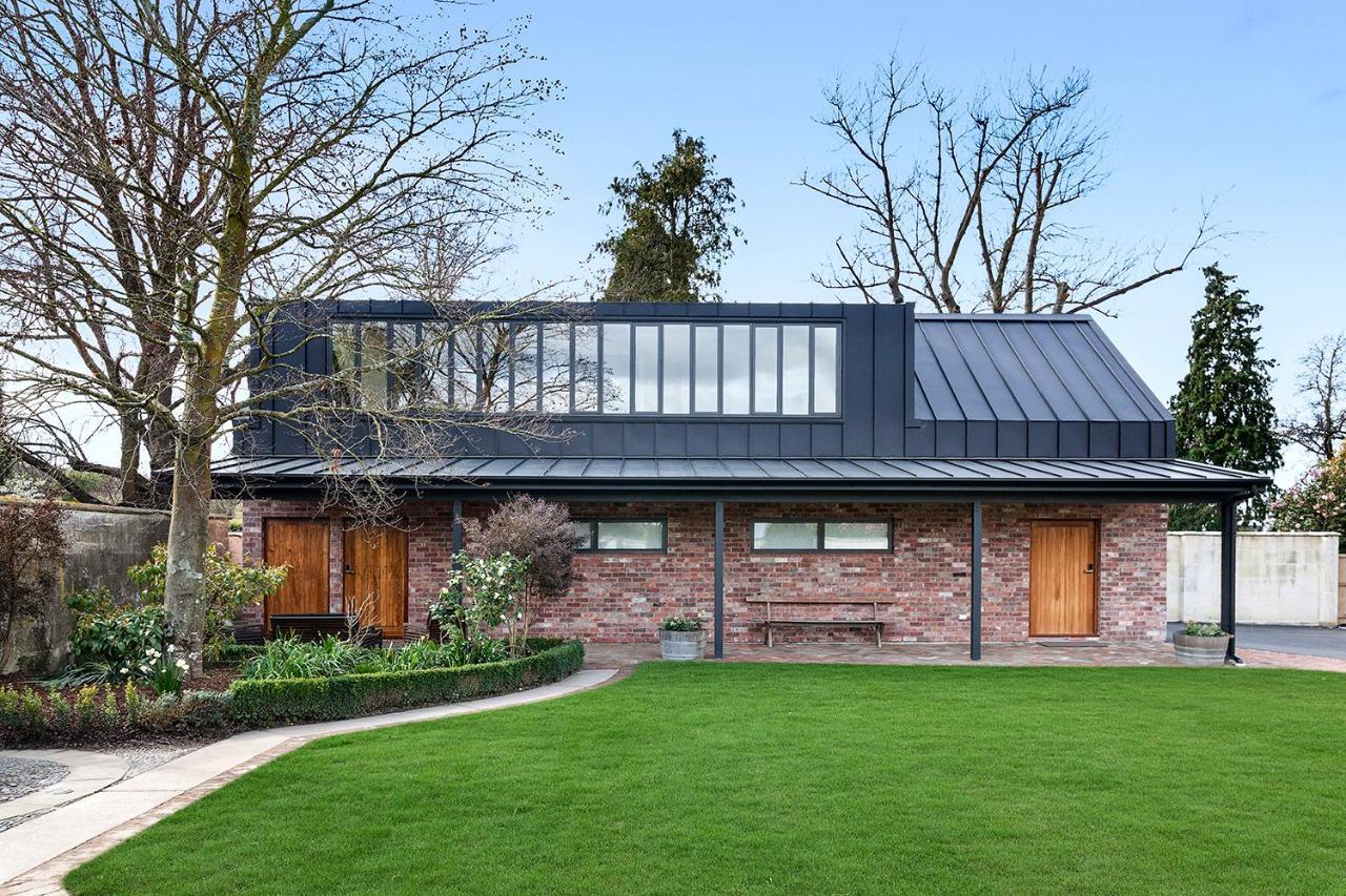 Britten Stables Studio Christchurch Exterior photo