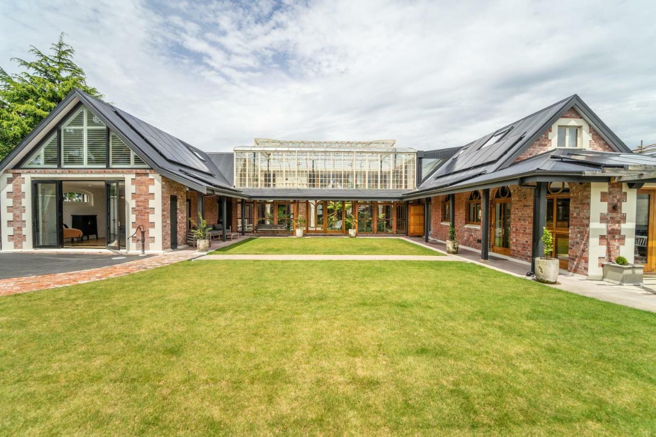 Britten Stables Studio Christchurch Exterior photo